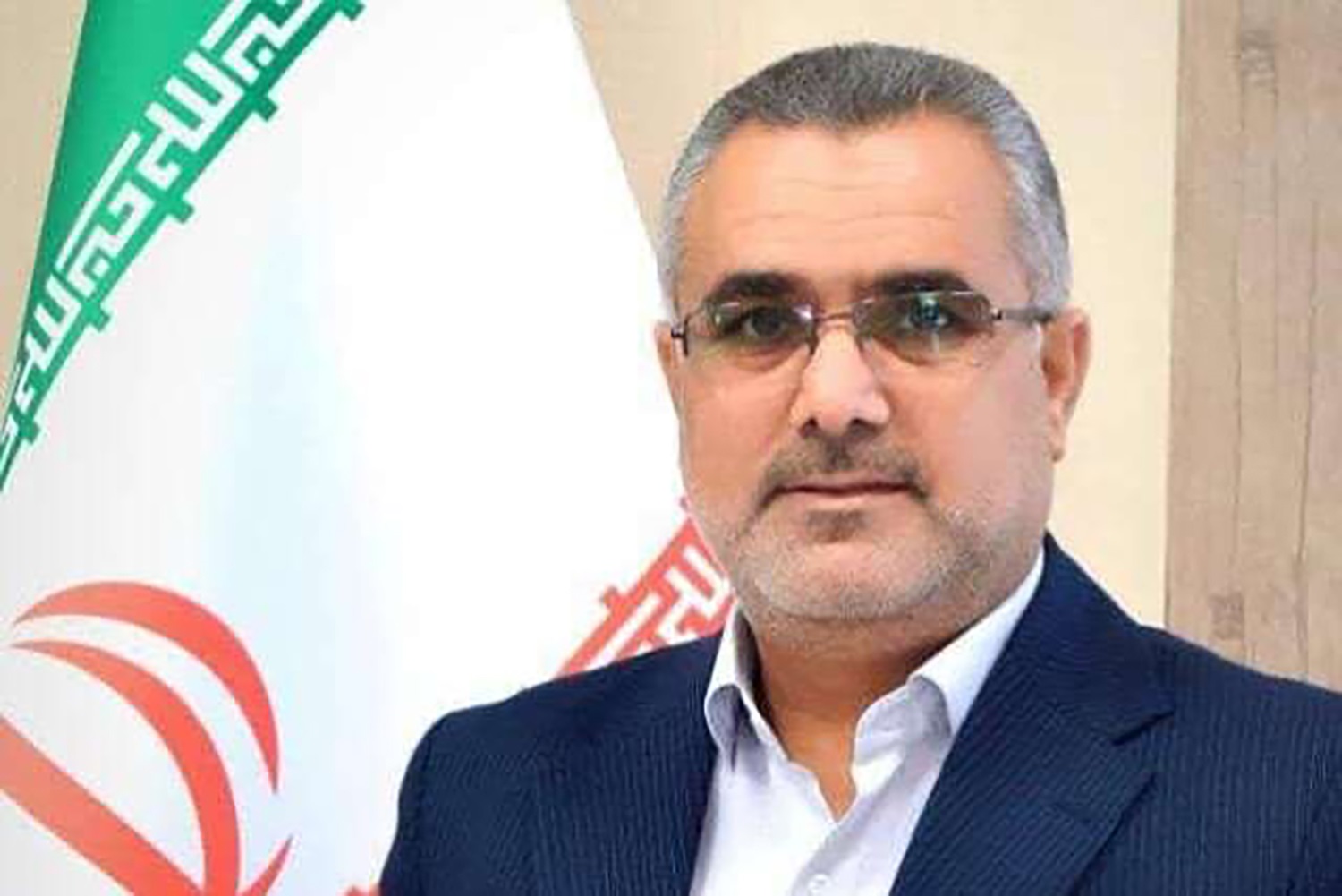 وزیر نیرو تداوم خاموشی ها در خوزستان را از برنامه خود خارج کند